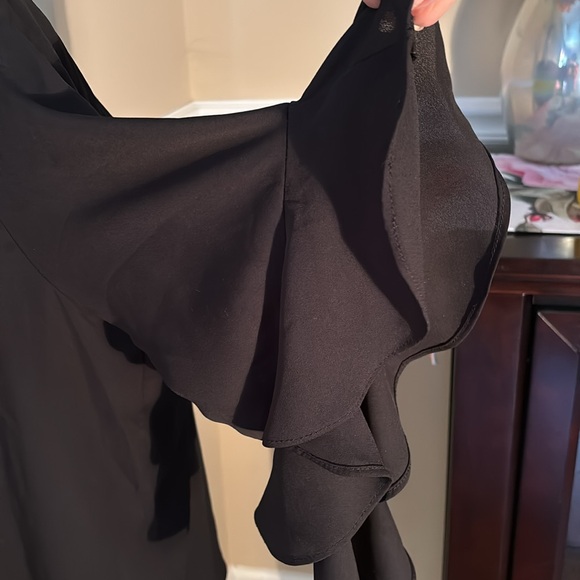 Black crepe blouse with double tiered bell sleeves. - Picture 3 of 9